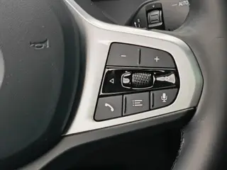BMW 2 Series 2023 225i Four-door coupe M Sports suit interior photo 17 BMW 2 Series 2023 225i Four-door coupe M Sports suit interior photo 17