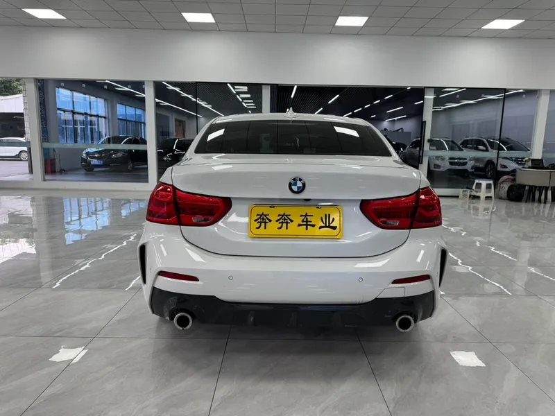 BMW 1 Series 2021 Restyling 120i M Sports Obsidian Night Edition exterior photo 6 BMW 1 Series 2021 Restyling 120i M Sports Obsidian Night Edition exterior photo 6
