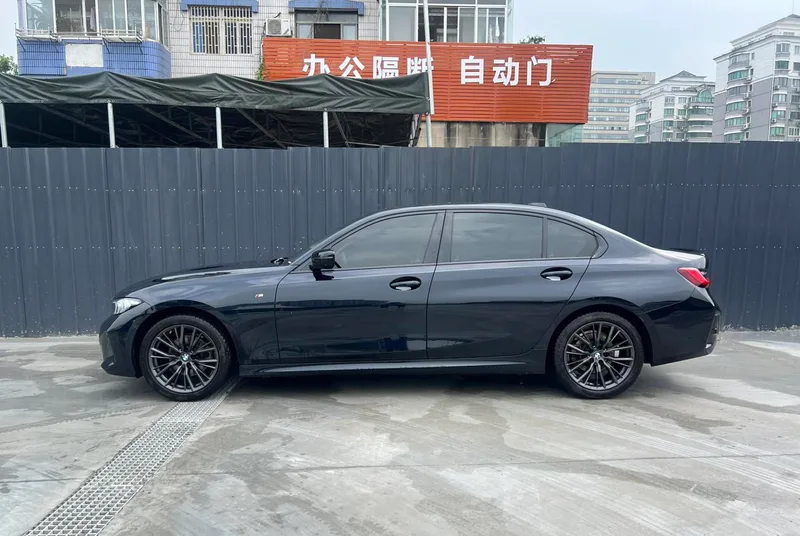 BMW 3 Series 2023 325Li M Sports Night Suit exterior photo 3 BMW 3 Series 2023 325Li M Sports Night Suit exterior photo 3