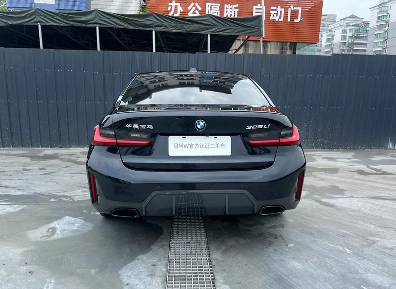 BMW 3 Series 2023 325Li M Sports Night Suit exterior photo 5 BMW 3 Series 2023 325Li M Sports Night Suit exterior photo 5