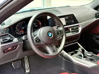 BMW 4 Series 2022 Restyling 425i M Sports Night Suit interior photo 8 BMW 4 Series 2022 Restyling 425i M Sports Night Suit interior photo 8