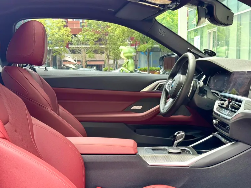 BMW 4 Series 2022 Restyling 425i M Sports Night Suit interior photo 11 BMW 4 Series 2022 Restyling 425i M Sports Night Suit interior photo 11