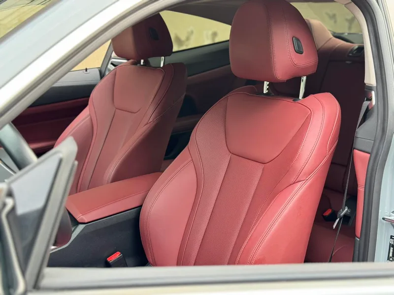 BMW 4 Series 2022 425i M Sports suit interior photo 14 BMW 4 Series 2022 425i M Sports suit interior photo 14