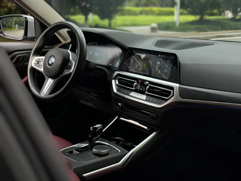 BMW 4 Series 2022 425i M Sports suit interior photo 16 BMW 4 Series 2022 425i M Sports suit interior photo 16