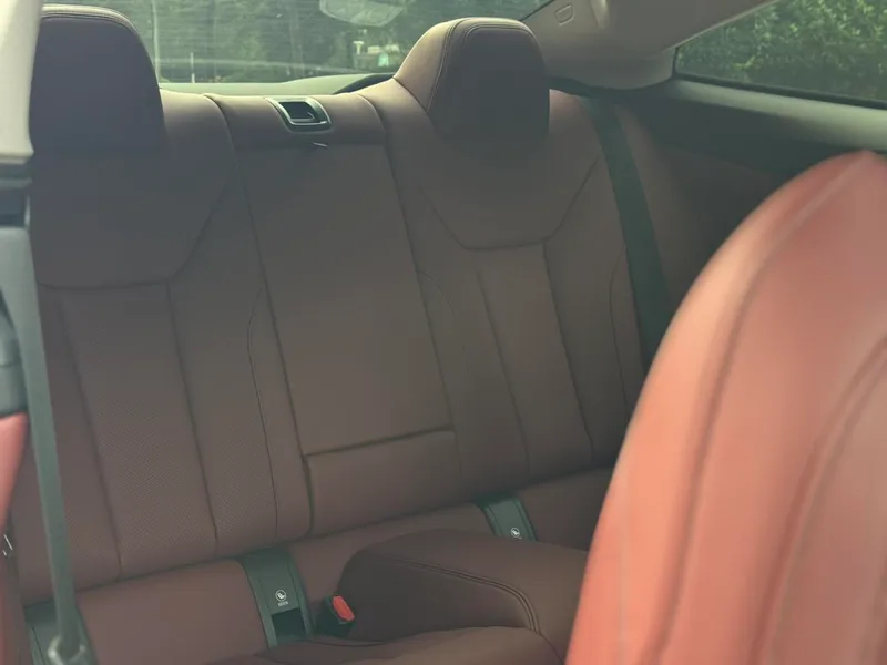 BMW 4 Series 2022 425i M Sports suit interior photo 17 BMW 4 Series 2022 425i M Sports suit interior photo 17