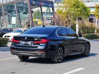 BMW 5 Series 2022 Restyling 540i Fashion Edition M Sports suit exterior photo 4 BMW 5 Series 2022 Restyling 540i Fashion Edition M Sports suit exterior photo 4