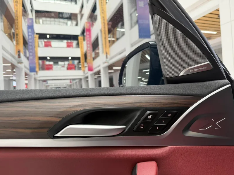 BMW X3 2022 xDrive30i Leading Type M Obsidian Night Suit exterior photo 9 BMW X3 2022 xDrive30i Leading Type M Obsidian Night Suit exterior photo 9
