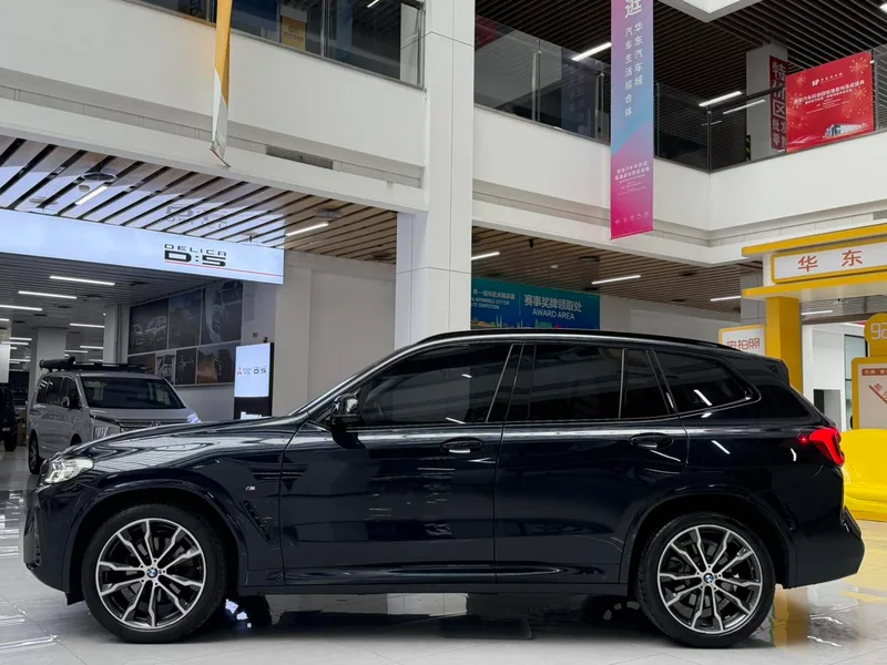 BMW X3 2022 xDrive30i Leading Type M Obsidian Night Suit exterior photo 10 BMW X3 2022 xDrive30i Leading Type M Obsidian Night Suit exterior photo 10