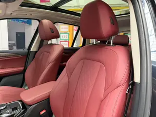 BMW X3 2022 xDrive30i Leading Type M Obsidian Night Suit interior photo 13 BMW X3 2022 xDrive30i Leading Type M Obsidian Night Suit interior photo 13