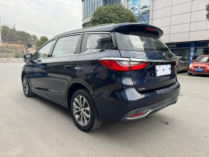 BYD Song MAX 2019 1.5T Type de toit ouvrant automatique Zhilian Ruiyi 7 Siège État VI extérieur photo 7 BYD Song MAX 2019 1.5T Type de toit ouvrant automatique Zhilian Ruiyi 7 Siège État VI extérieur photo 7