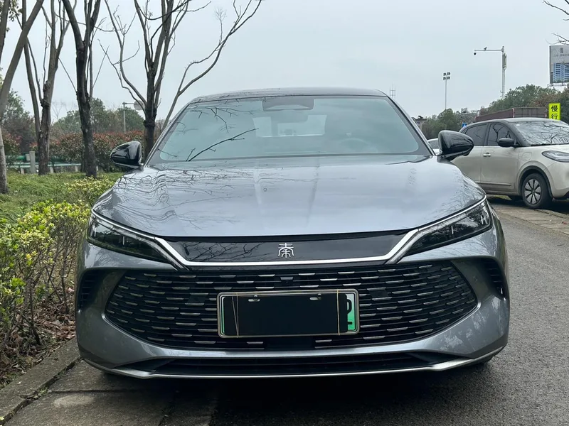 BYD Qin L 2025 Smart Driving Version DM-i 80KM Transcendent exterior photo 2 BYD Qin L 2025 Smart Driving Version DM-i 80KM Transcendent exterior photo 2
