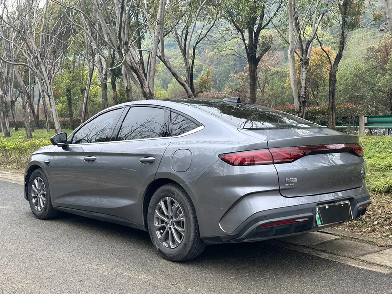 BYD Qin L 2025 Smart Driving Version DM-i 80KM Transcendent exterior photo 4 BYD Qin L 2025 Smart Driving Version DM-i 80KM Transcendent exterior photo 4