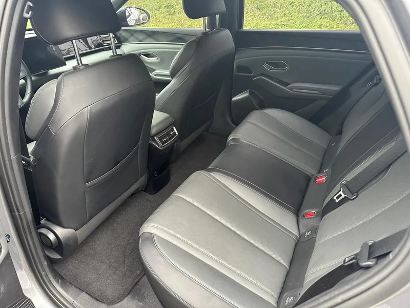 BYD Qin L 2025 Smart Driving Version DM-i 80KM Transcendent interior photo 18 BYD Qin L 2025 Smart Driving Version DM-i 80KM Transcendent interior photo 18