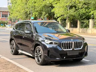 BMW X1 2025 sDrive25Li M Sports suit exterior photo 3 BMW X1 2025 sDrive25Li M Sports suit exterior photo 3