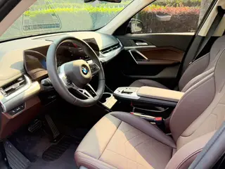 BMW X1 2025 sDrive25Li M Sports suit exterior photo 4 BMW X1 2025 sDrive25Li M Sports suit exterior photo 4