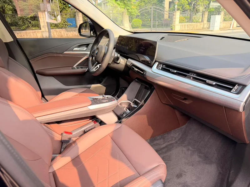 BMW X1 2025 sDrive25Li M Sports suit interior photo 7 BMW X1 2025 sDrive25Li M Sports suit interior photo 7