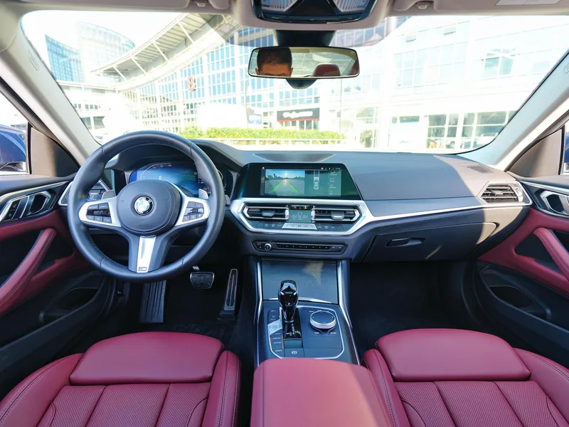 BMW 4 Series 2022 425i Fashionable M Sports Night Suit interior photo 9 BMW 4 Series 2022 425i Fashionable M Sports Night Suit interior photo 9