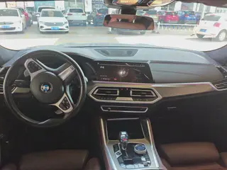 BMW X6 2021 xDrive40i Type de luxe M Ensemble de sport intérieur photo 7 BMW X6 2021 xDrive40i Type de luxe M Ensemble de sport intérieur photo 7