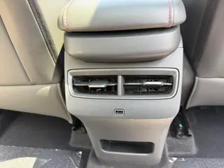 Jetour Dasheng 2023 1.5T DCT Étoile PRO intérieur photo 13 Jetour Dasheng 2023 1.5T DCT Étoile PRO intérieur photo 13