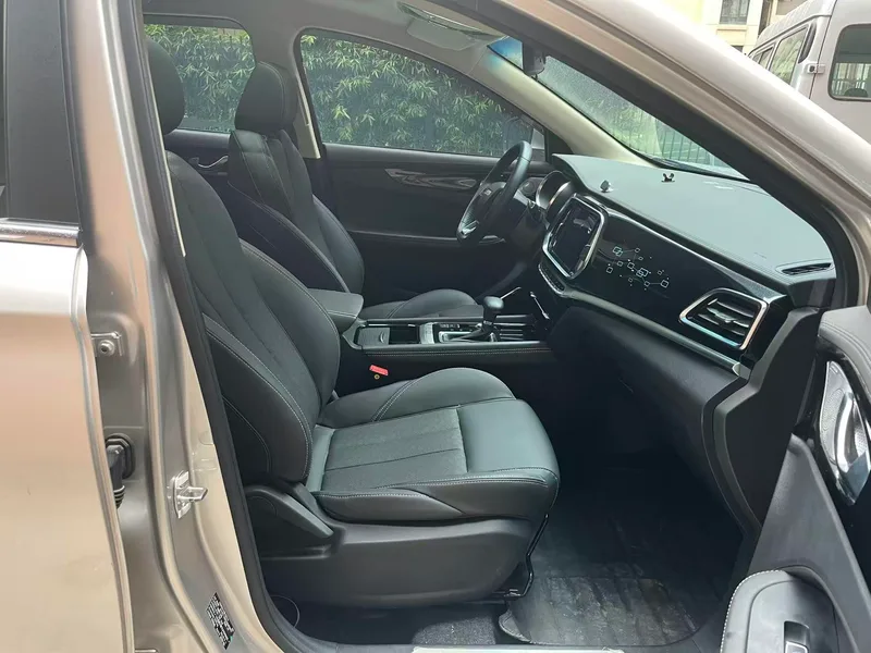 Jetour X90 2019 1.6T DCT Type de plaisir intelligent 5 Siège Pays V intérieur photo 10 Jetour X90 2019 1.6T DCT Type de plaisir intelligent 5 Siège Pays V intérieur photo 10