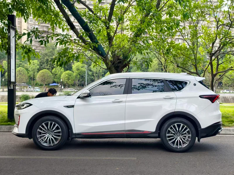 Jetour X70 PRO 2023 1.6TD DCT Enjoy with pleasure PRO 7 seat exterior photo 4 Jetour X70 PRO 2023 1.6TD DCT Enjoy with pleasure PRO 7 seat exterior photo 4