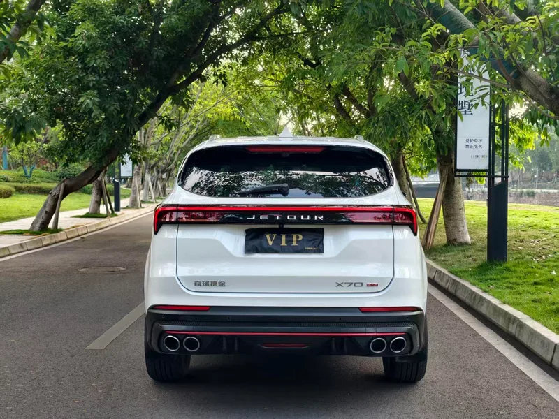 Jetour X70 PRO 2023 1.6TD DCT Enjoy with pleasure PRO 7 seat exterior photo 6 Jetour X70 PRO 2023 1.6TD DCT Enjoy with pleasure PRO 7 seat exterior photo 6