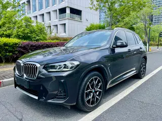 BMW X3 2022 xDrive25i M Conjunto deportivo