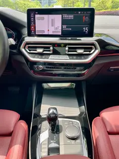 BMW X3 2022 xDrive25i M Sports suit interior photo 10 BMW X3 2022 xDrive25i M Sports suit interior photo 10