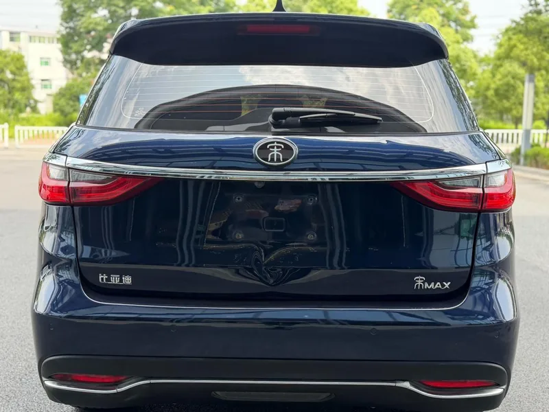 BYD Song MAX 2017 1.5T Auto Zhilian Luxury Model 7 seat exterior photo 3 BYD Song MAX 2017 1.5T Auto Zhilian Luxury Model 7 seat exterior photo 3