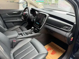 BYD Song MAX 2017 1.5T Auto Zhilian Luxury Model 7 seat interior photo 11 BYD Song MAX 2017 1.5T Auto Zhilian Luxury Model 7 seat interior photo 11