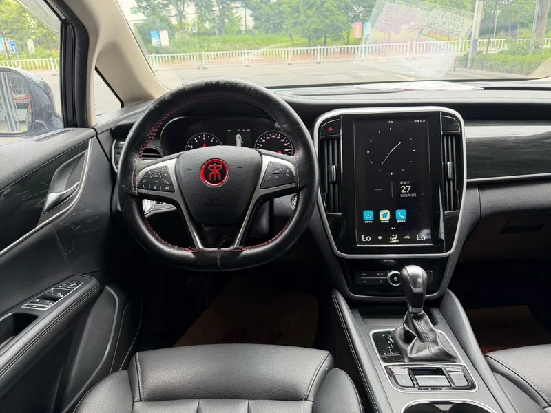 BYD Song MAX 2017 1.5T Auto Zhilian Luxury Model 7 seat interior photo 13 BYD Song MAX 2017 1.5T Auto Zhilian Luxury Model 7 seat interior photo 13