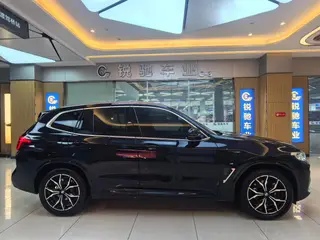 BMW X3 2022 Restyling xDrive25i M Sports suit exterior photo 4 BMW X3 2022 Restyling xDrive25i M Sports suit exterior photo 4
