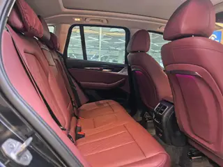 BMW X3 2022 Restyling xDrive25i M Sports suit interior photo 15 BMW X3 2022 Restyling xDrive25i M Sports suit interior photo 15