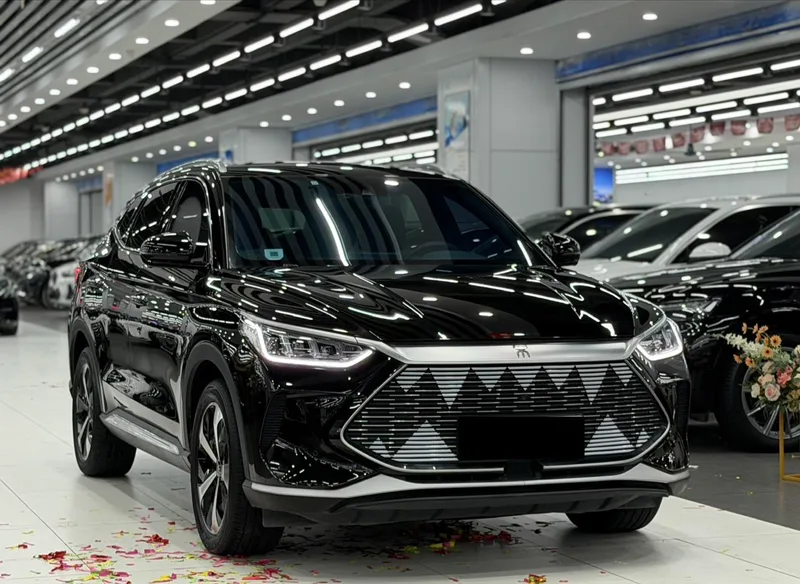 BYD Song PLUS DM 2021 DM-i 110KM Two-drive flagship type exterior photo 3 BYD Song PLUS DM 2021 DM-i 110KM Two-drive flagship type exterior photo 3