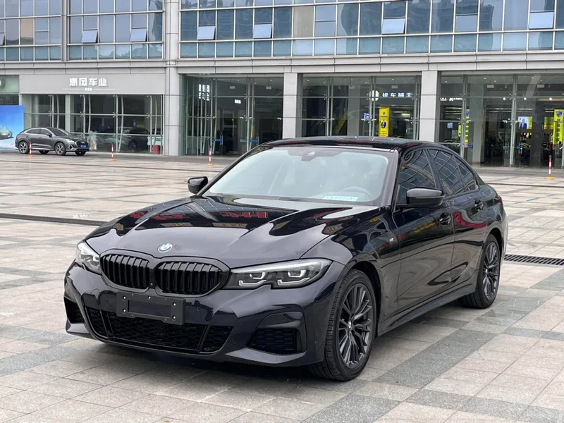 BMW 3 Series 2022 Restyling 325i M Sports Night Suit exterior photo 1 BMW 3 Series 2022 Restyling 325i M Sports Night Suit exterior photo 1