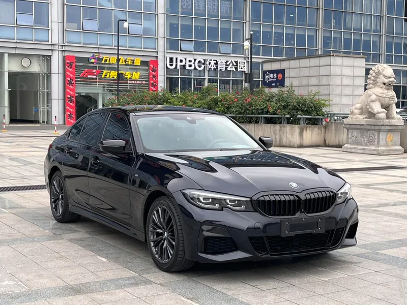 BMW 3 Series 2022 Restyling 325i M Sports Night Suit exterior photo 3 BMW 3 Series 2022 Restyling 325i M Sports Night Suit exterior photo 3