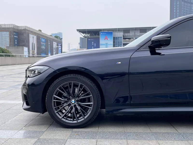 BMW 3 Series 2022 Restyling 325i M Sports Night Suit exterior photo 5 BMW 3 Series 2022 Restyling 325i M Sports Night Suit exterior photo 5