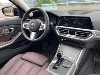 BMW 3 Series 2022 Restyling 325i M Sports Night Suit interior photo 11 BMW 3 Series 2022 Restyling 325i M Sports Night Suit interior photo 11