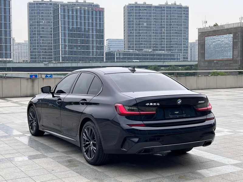 BMW 3 Series 2022 Restyling 325i M Sports Night Suit interior photo 16 BMW 3 Series 2022 Restyling 325i M Sports Night Suit interior photo 16