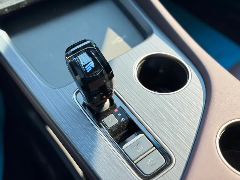 Jetour X90 PRO 2024 1.6TD DCT Luxury Edition exterior photo 6 Jetour X90 PRO 2024 1.6TD DCT Luxury Edition exterior photo 6