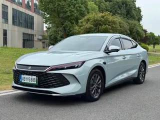 BYD Qin L 2025 Versión de conducción inteligente DM-i 80KM Líder