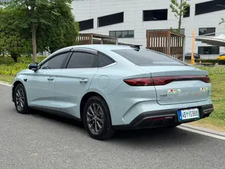 BYD Qin L 2025 Version de conduite intelligente DM-i 80KM Leader extérieur photo 5
