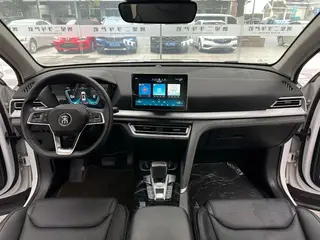 BYD Song Pro 2019 1.5T Tipo de lujo automático exterior foto 5 BYD Song Pro 2019 1.5T Tipo de lujo automático exterior foto 5