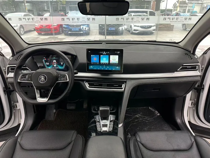 BYD Song Pro 2019 1.5T Tipo de lujo automático exterior foto 5 BYD Song Pro 2019 1.5T Tipo de lujo automático exterior foto 5