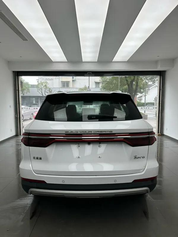 BYD Song Pro 2019 1.5T Tipo de lujo automático interior foto 8 BYD Song Pro 2019 1.5T Tipo de lujo automático interior foto 8