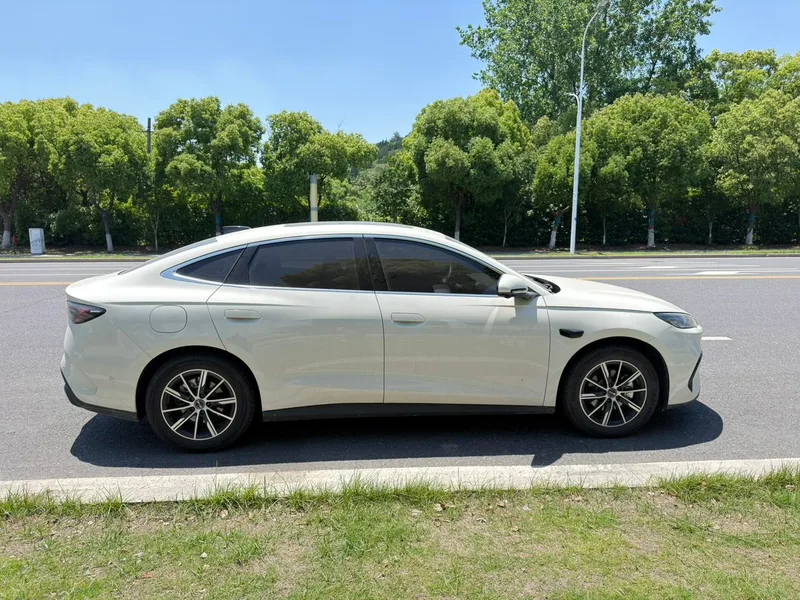 BYD SEAL 06DM 2025 Smart Driving Version DM-i 120KM Honor type exterior photo 10 BYD SEAL 06DM 2025 Smart Driving Version DM-i 120KM Honor type exterior photo 10
