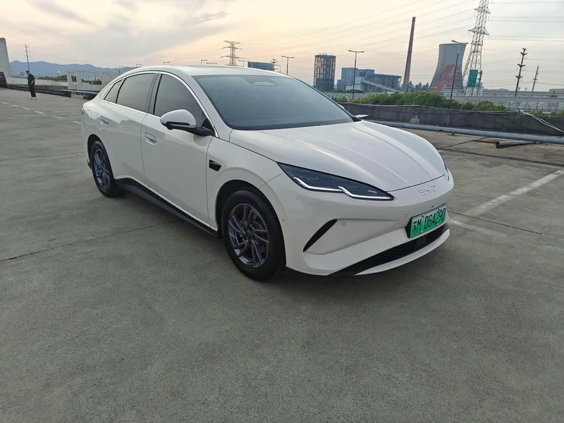 BYD Seal 06 2025 470KM Honor type exterior photo 3 BYD Seal 06 2025 470KM Honor type exterior photo 3
