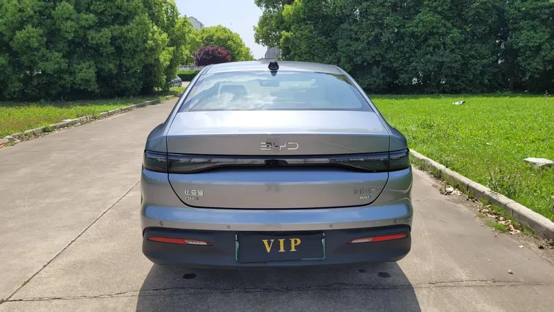 BYD Seal 2025 Smart Driving Version DM-i 120KM Flagship exterior photo 6 BYD Seal 2025 Smart Driving Version DM-i 120KM Flagship exterior photo 6