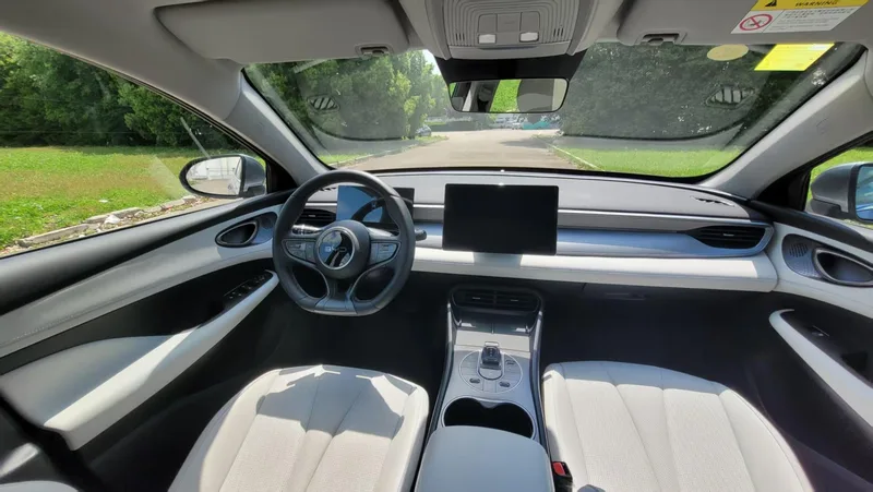 BYD Seal 2025 Smart Driving Version DM-i 120KM Flagship interior photo 10 BYD Seal 2025 Smart Driving Version DM-i 120KM Flagship interior photo 10