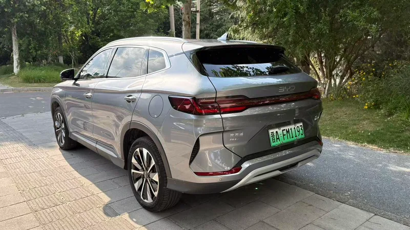 BYD Song PLUS DM 2025 DM-i 112KM Tipo de honor interior foto 9 BYD Song PLUS DM 2025 DM-i 112KM Tipo de honor interior foto 9
